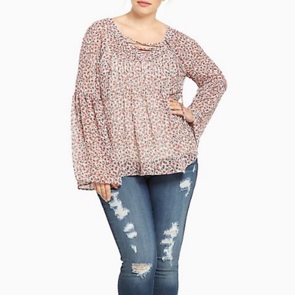 Torrid | Chiffon Top Size 1X Pink Floral Print Lace-Up Pleated Bell Sleeves - Picture 3 of 6